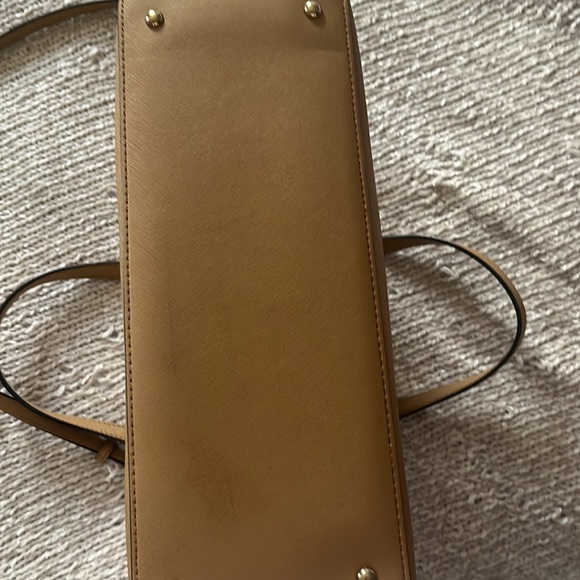 Calvin Klein purse with detachable shoulder strap - Picture 4 of 4